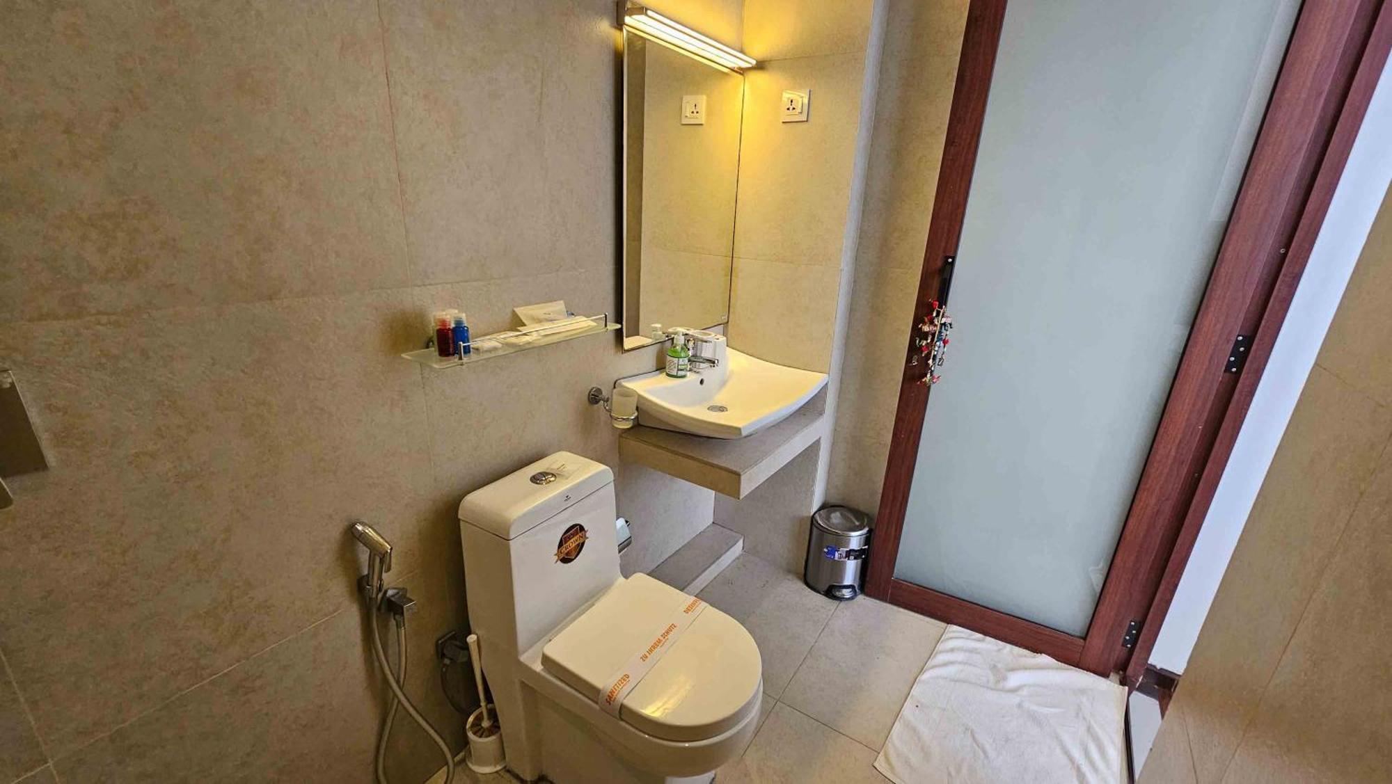 Lotus Colombo Guesthouse Exterior foto